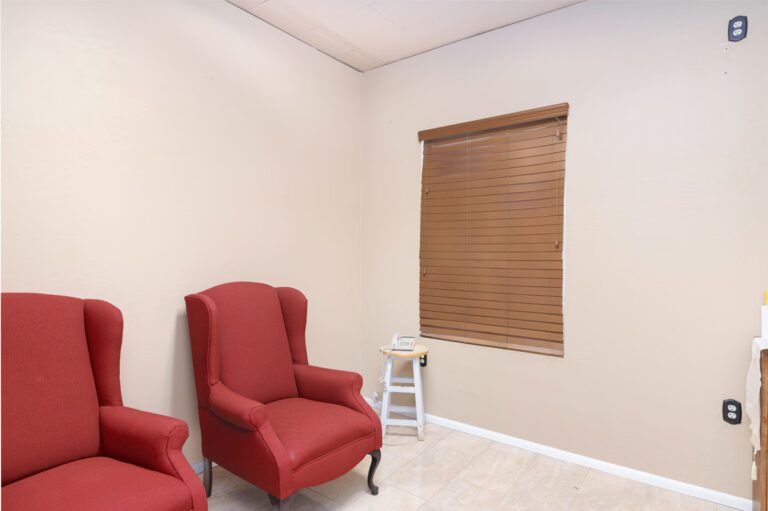 61-N-Hibbert-Mesa-AZ-Interior-Photo-12-LargeHighDefinition
