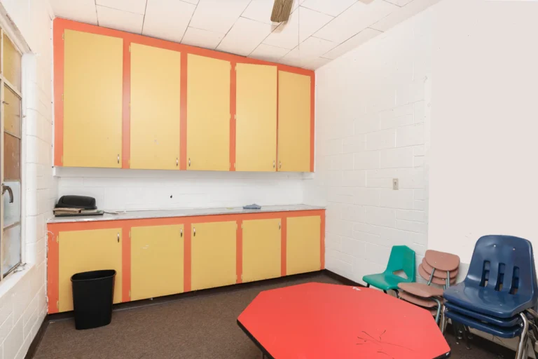 61-N-Hibbert-Mesa-AZ-Interior-Photo-16-LargeHighDefinition