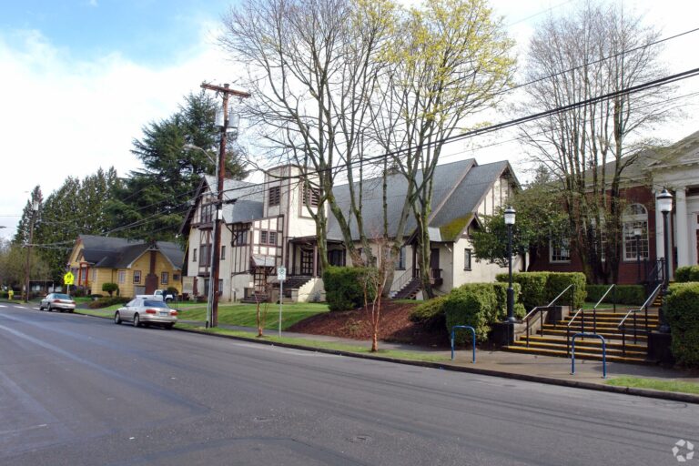 7528-N-Charleston-Ave-Portland-OR-Building-Photo-12-LargeHighDefinition