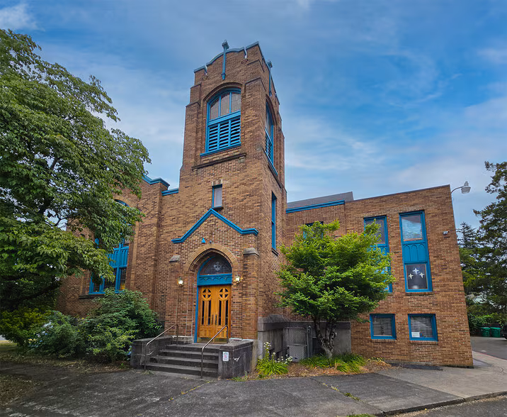 ChurchesForSale.com | 5512 SE 73rd Ave, Portland, OR