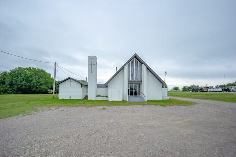 Church For Sale | 605 Main Street | Velma, OKlahoma