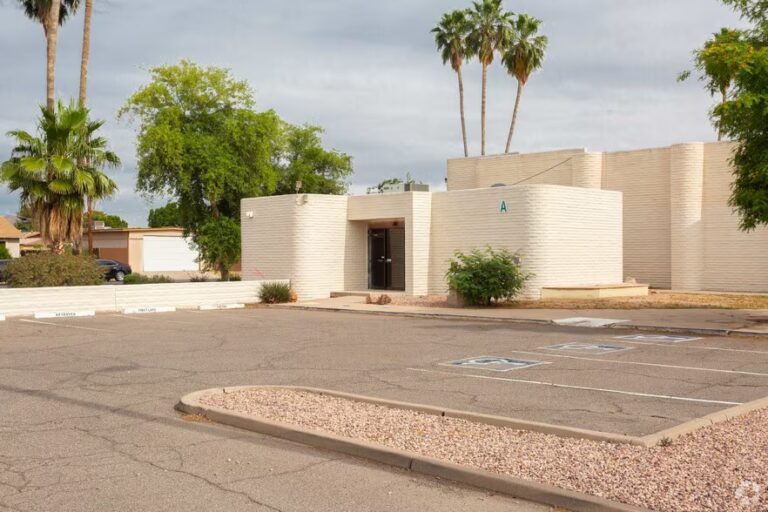 13002-N-33rd-Ave-Phoenix-AZ-Primary-Photo-1-Large